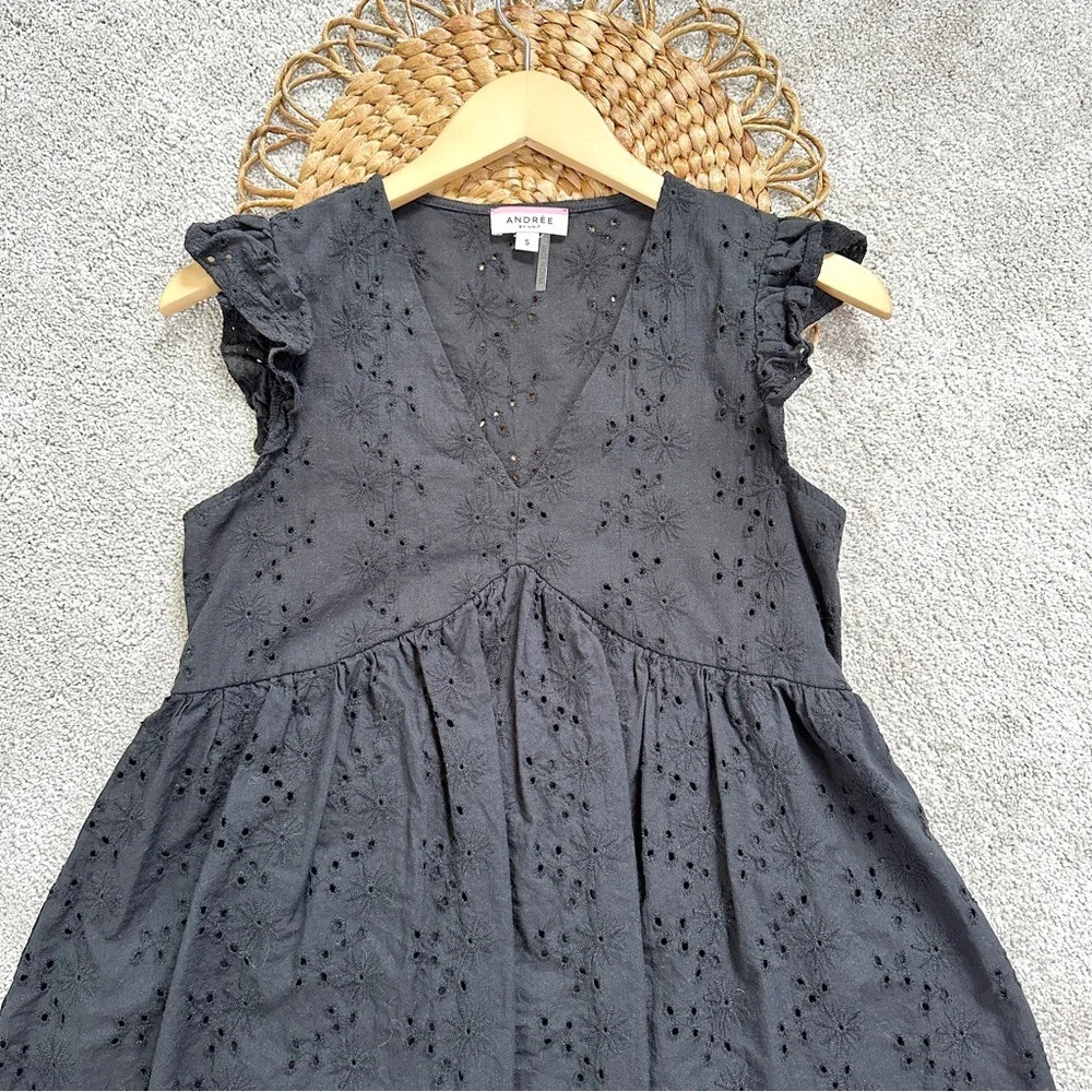 Andree By Unit Eyelet Flutter Sleeveless Floral B… - image 3